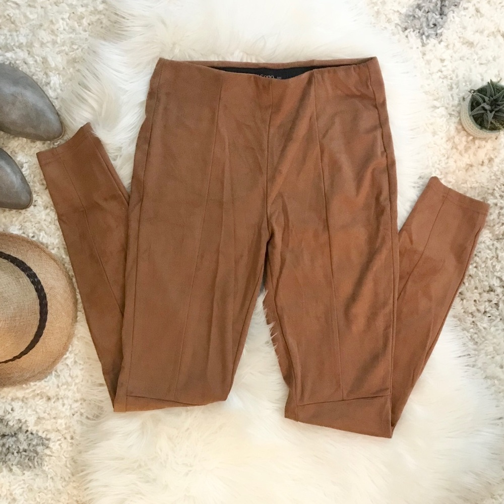 🦩Ci Sono Caramel Faux Suede Leggings